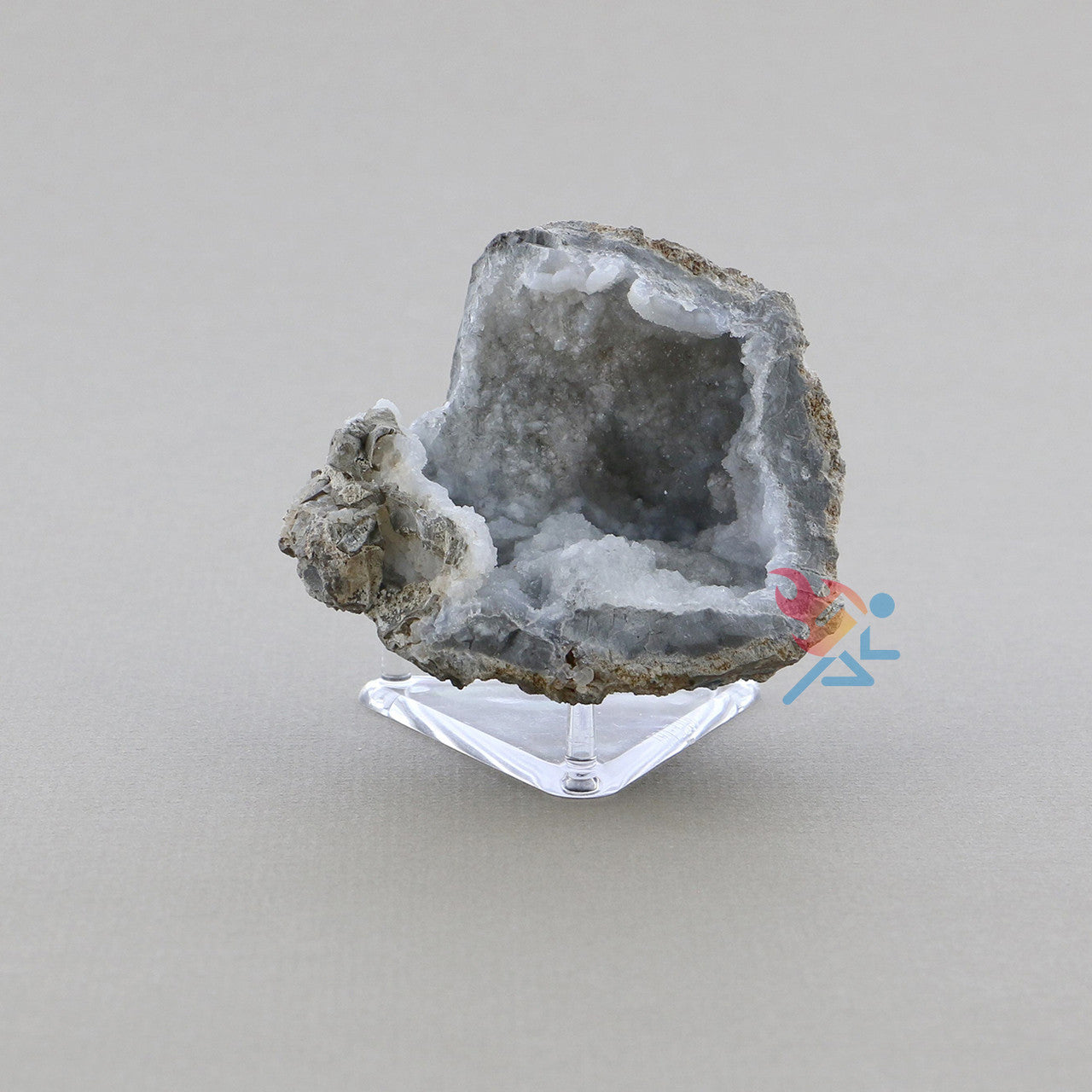2.5" Angled Triangle 3-Peg Display Stands for Minerals Fossils Geodes